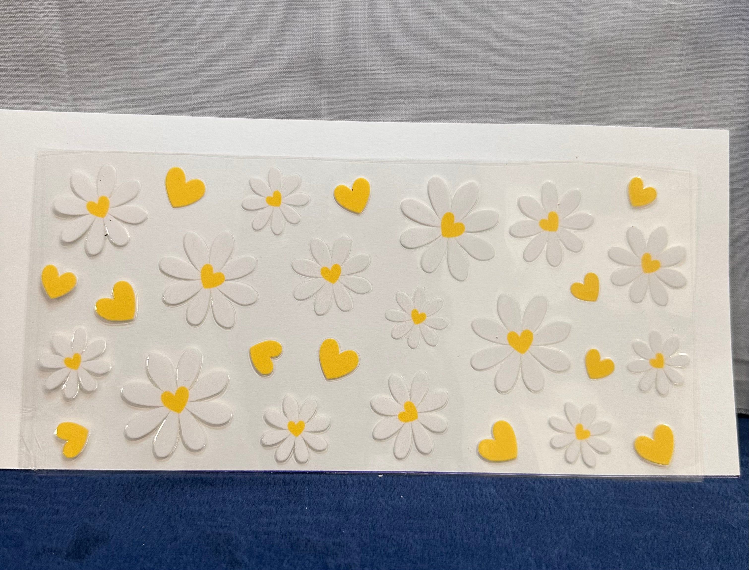 White Daisies Yellow Hearts