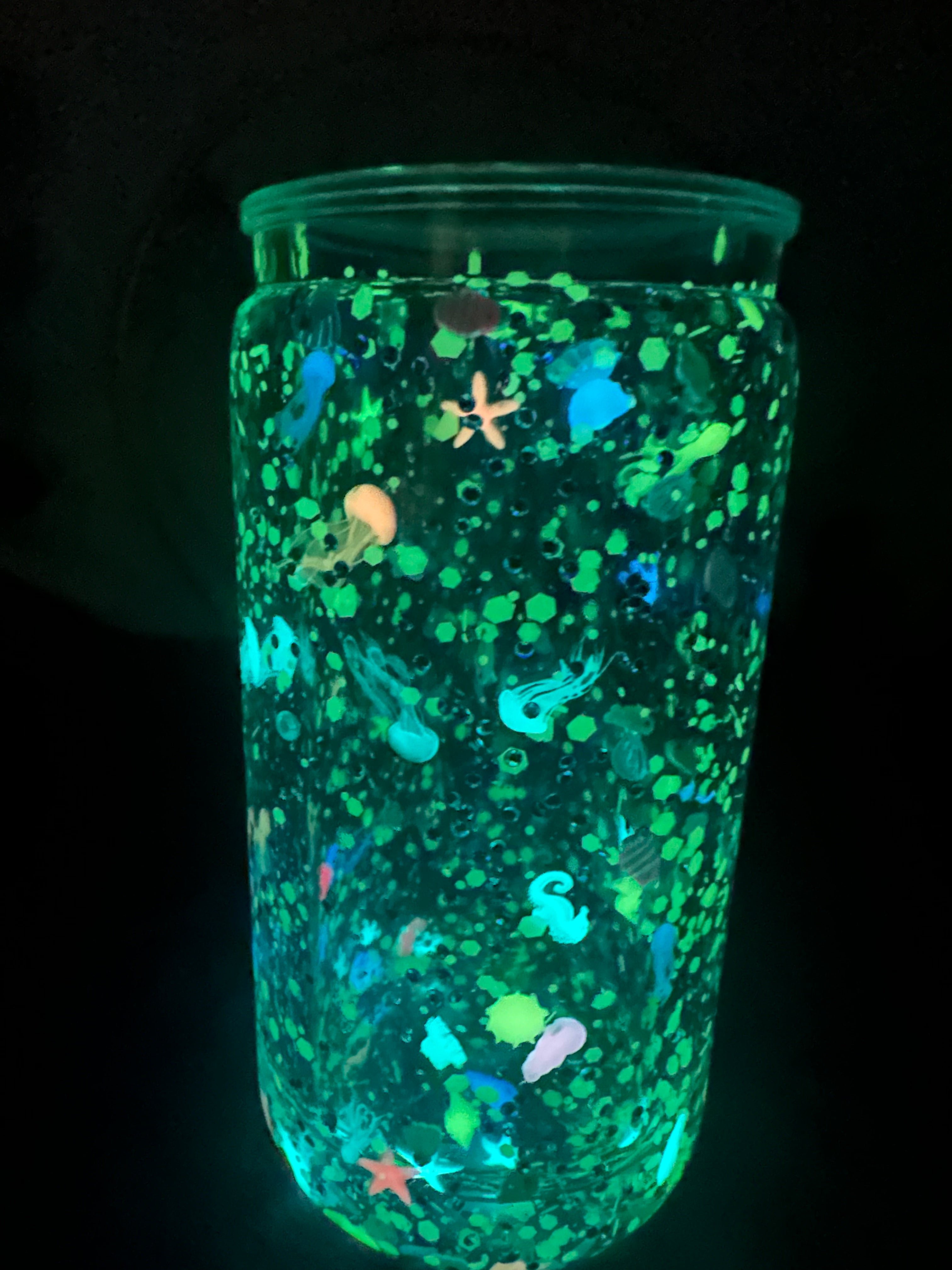 16oz Jellyfish/Seahorse Aquarium Snow Globe